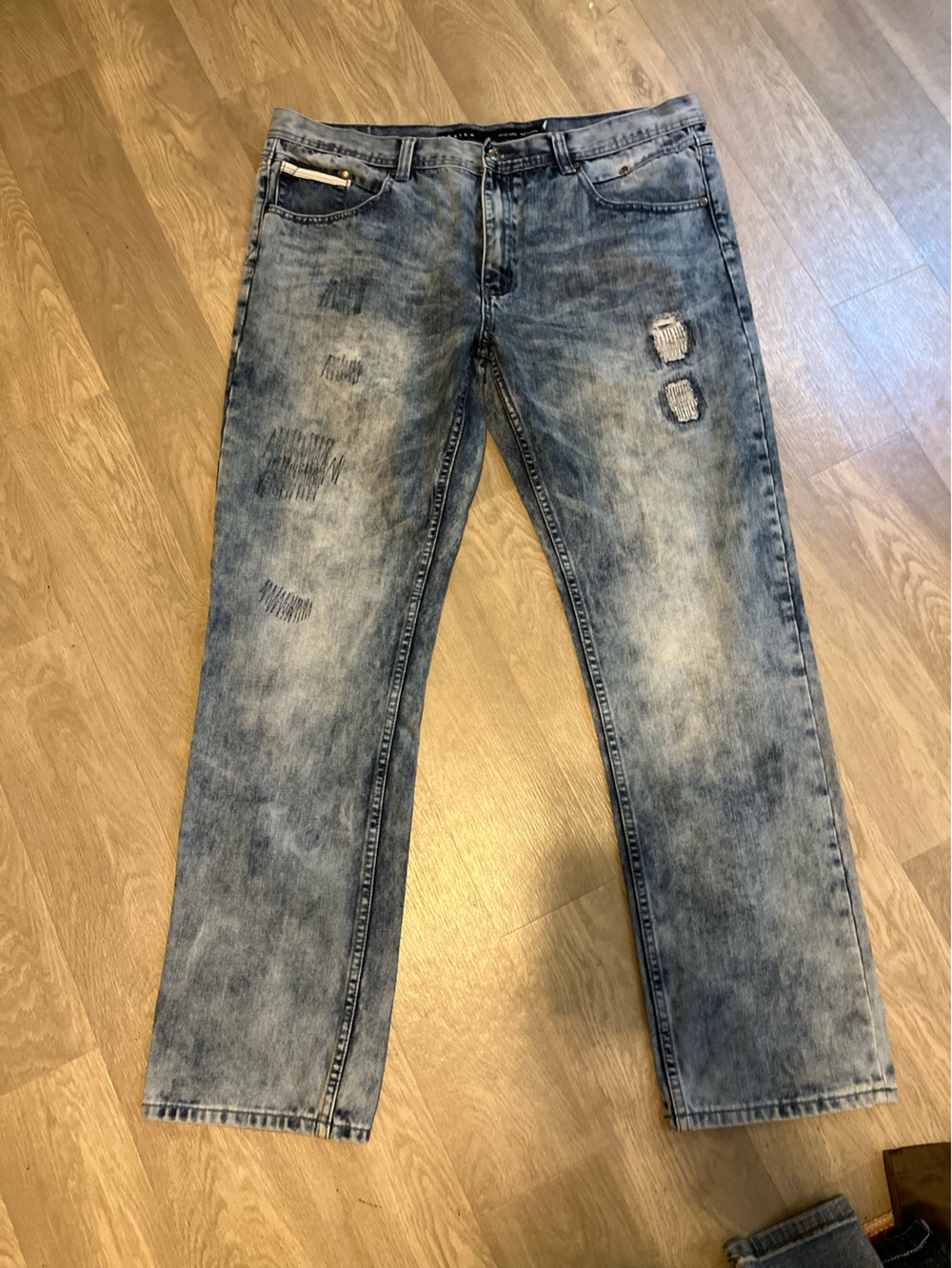 Parish Nation Men’s Light Washed Distressed Jeans